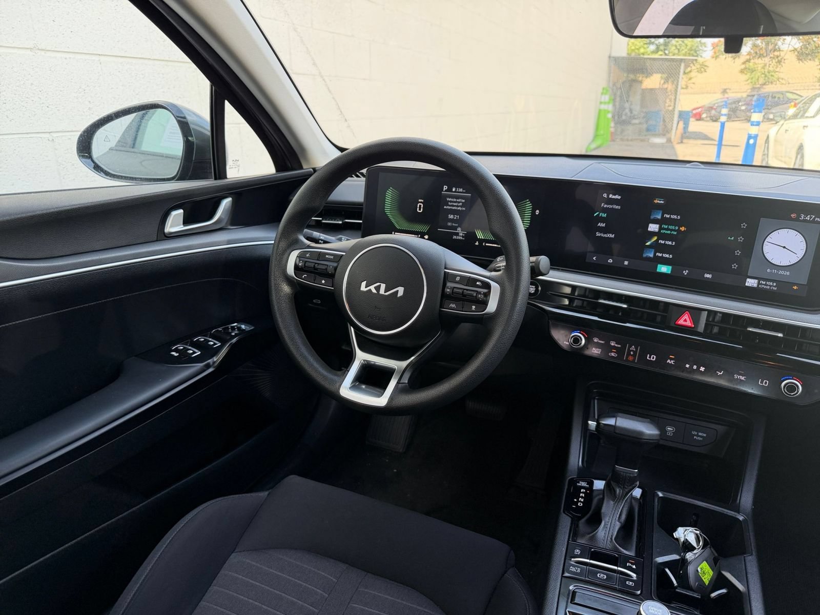 Thumbnail: 2025 Kia K5 - 33