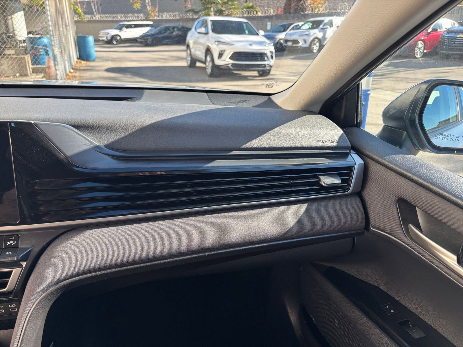 Thumbnail: 2025 Toyota Camry - 35