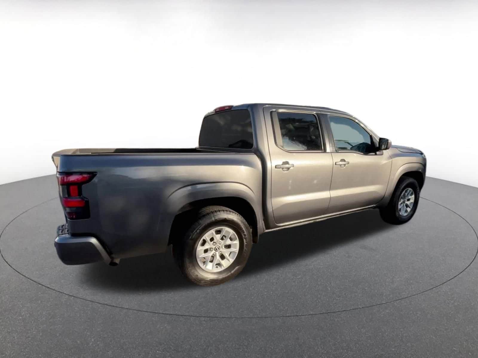 Thumbnail: 2024 Nissan Frontier - 14