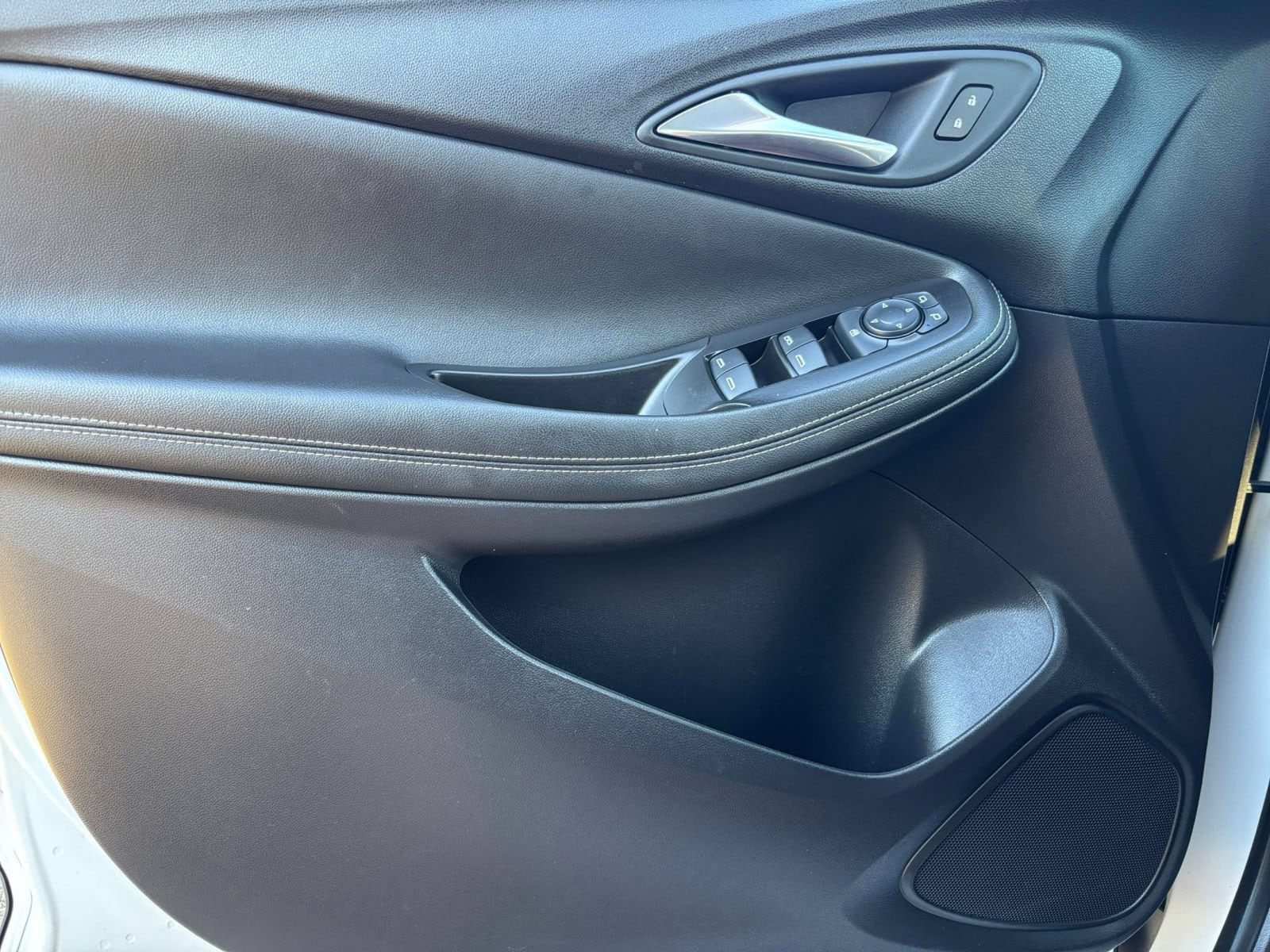 Thumbnail: 2025 Buick Encore GX - 18