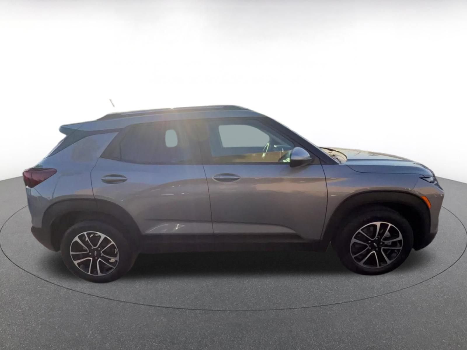 Thumbnail: 2025 Chevrolet TrailBlazer - 15