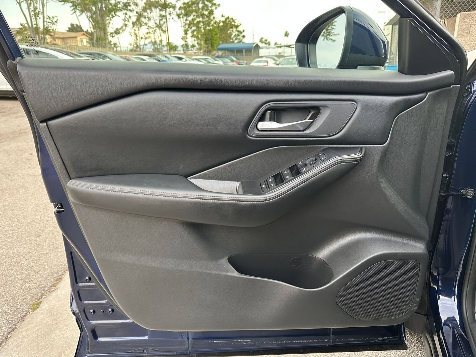 Thumbnail: 2025 Nissan Rogue - 18