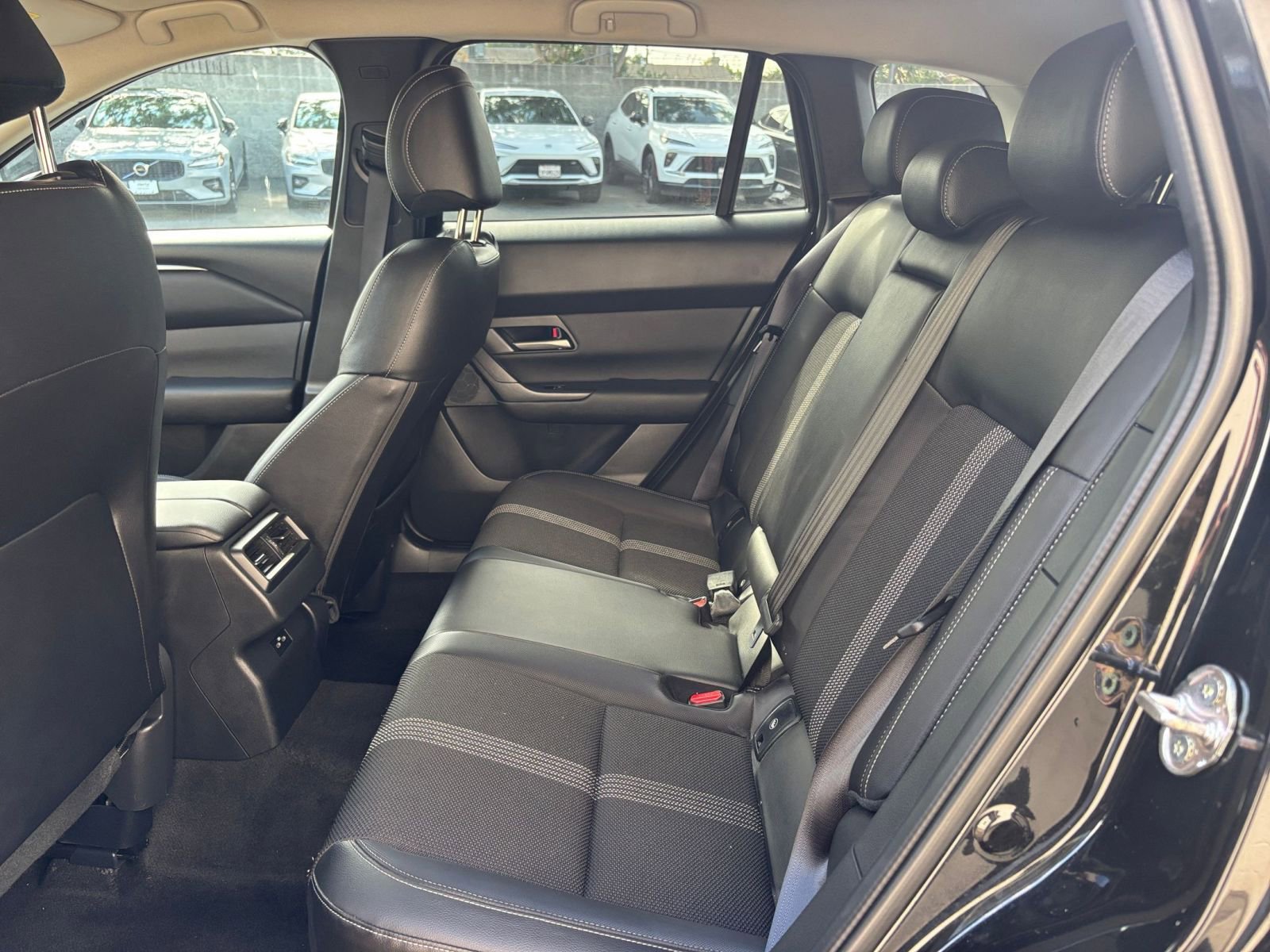 Thumbnail: 2025 Mazda CX-50 - 25