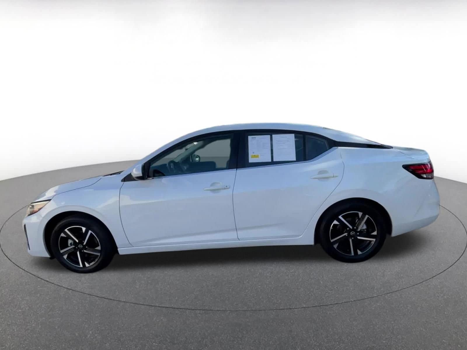Thumbnail: 2024 Nissan Sentra - 9