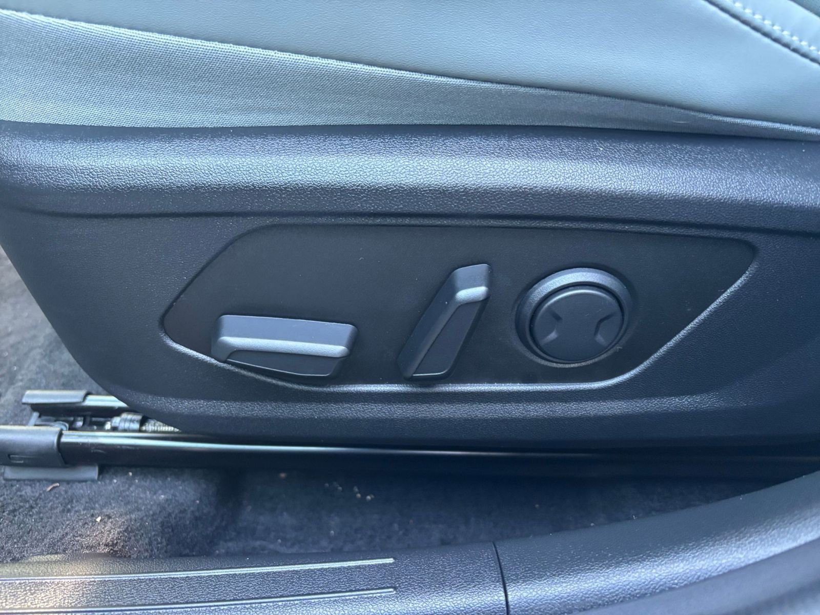 Thumbnail: 2025 Hyundai Elantra - 23