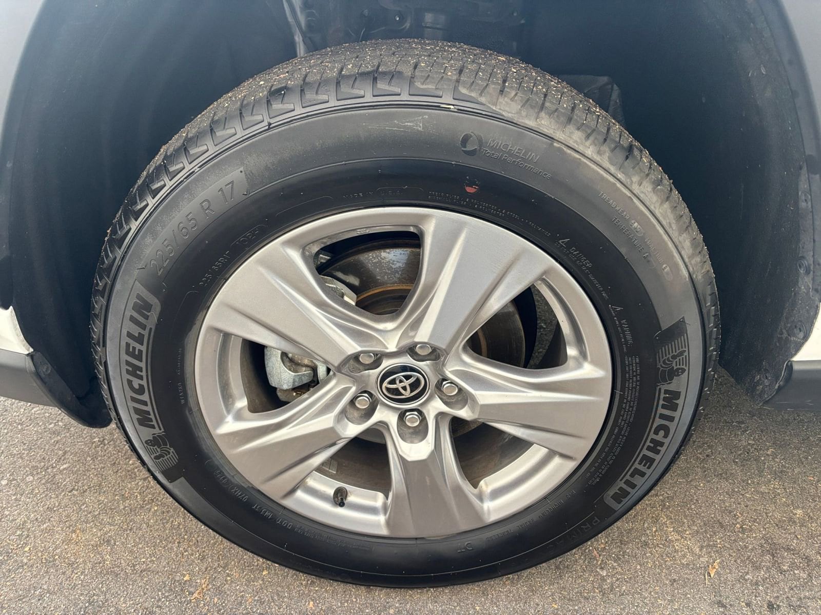 Thumbnail: 2025 Toyota RAV4 - 30