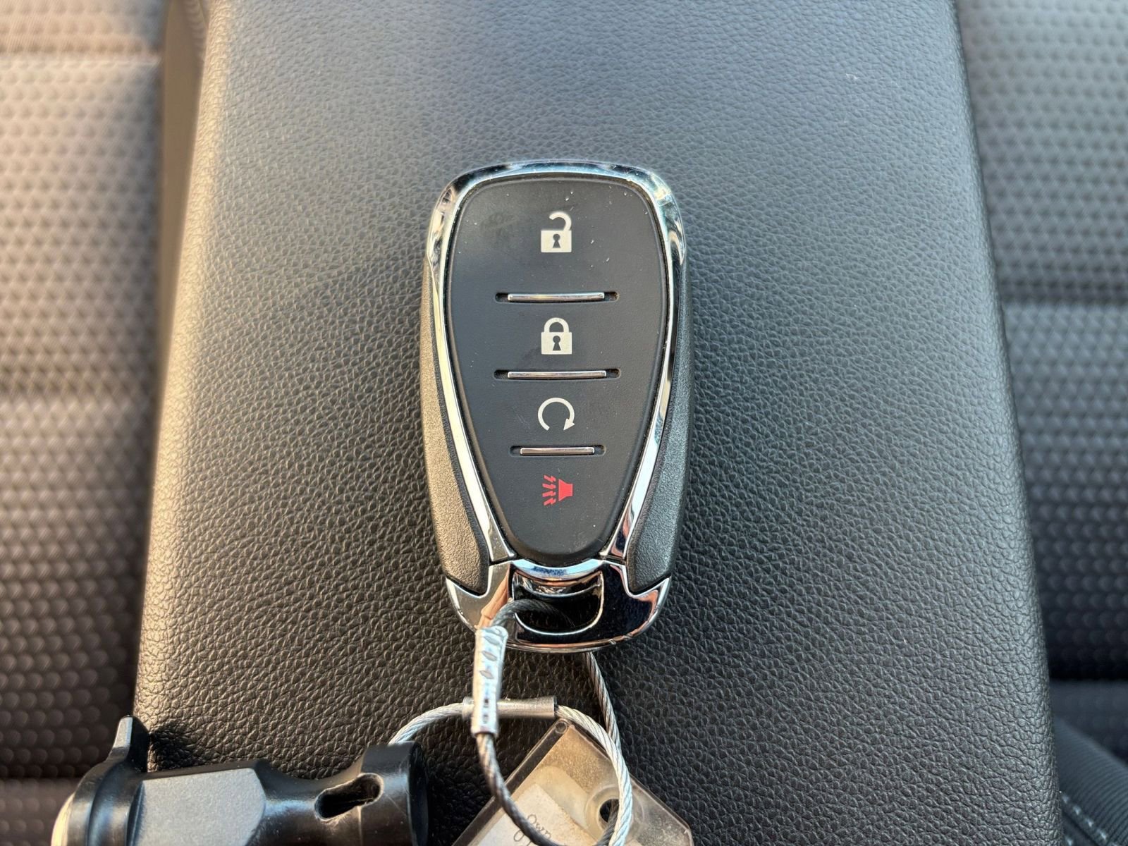 Thumbnail: 2025 Chevrolet Trax - 28