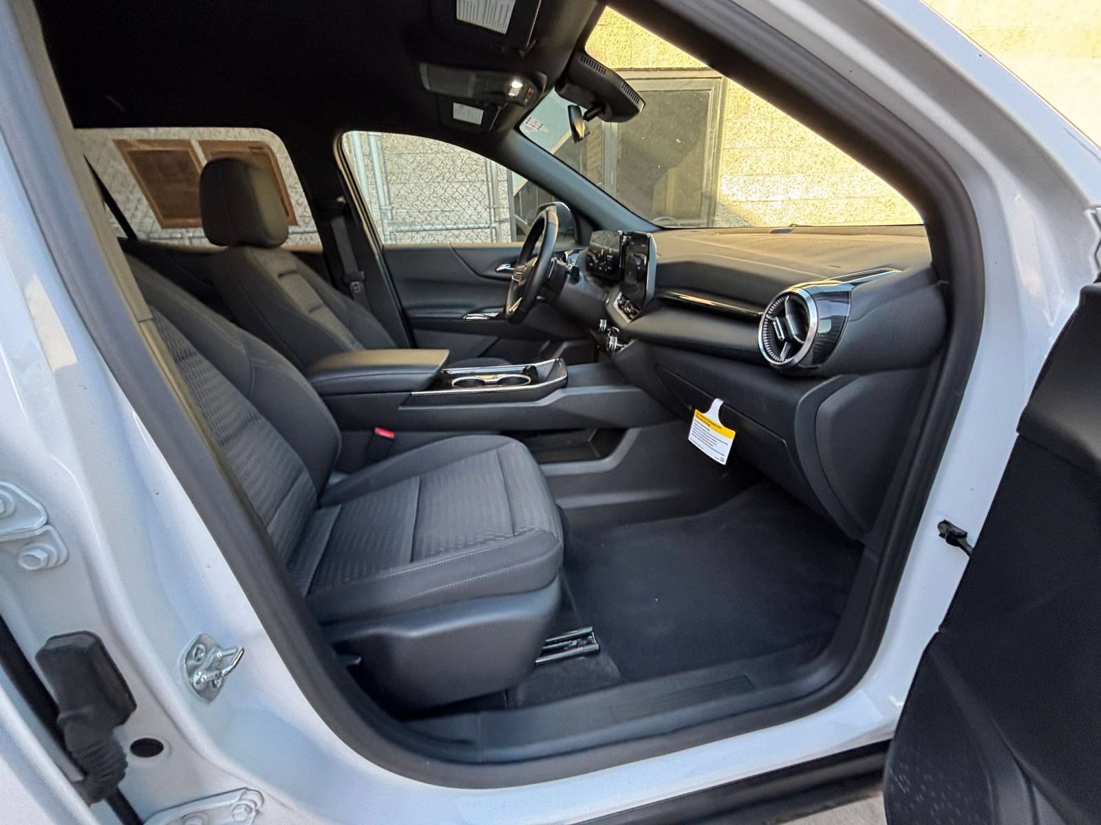 Thumbnail: 2025 Chevrolet Equinox - 35