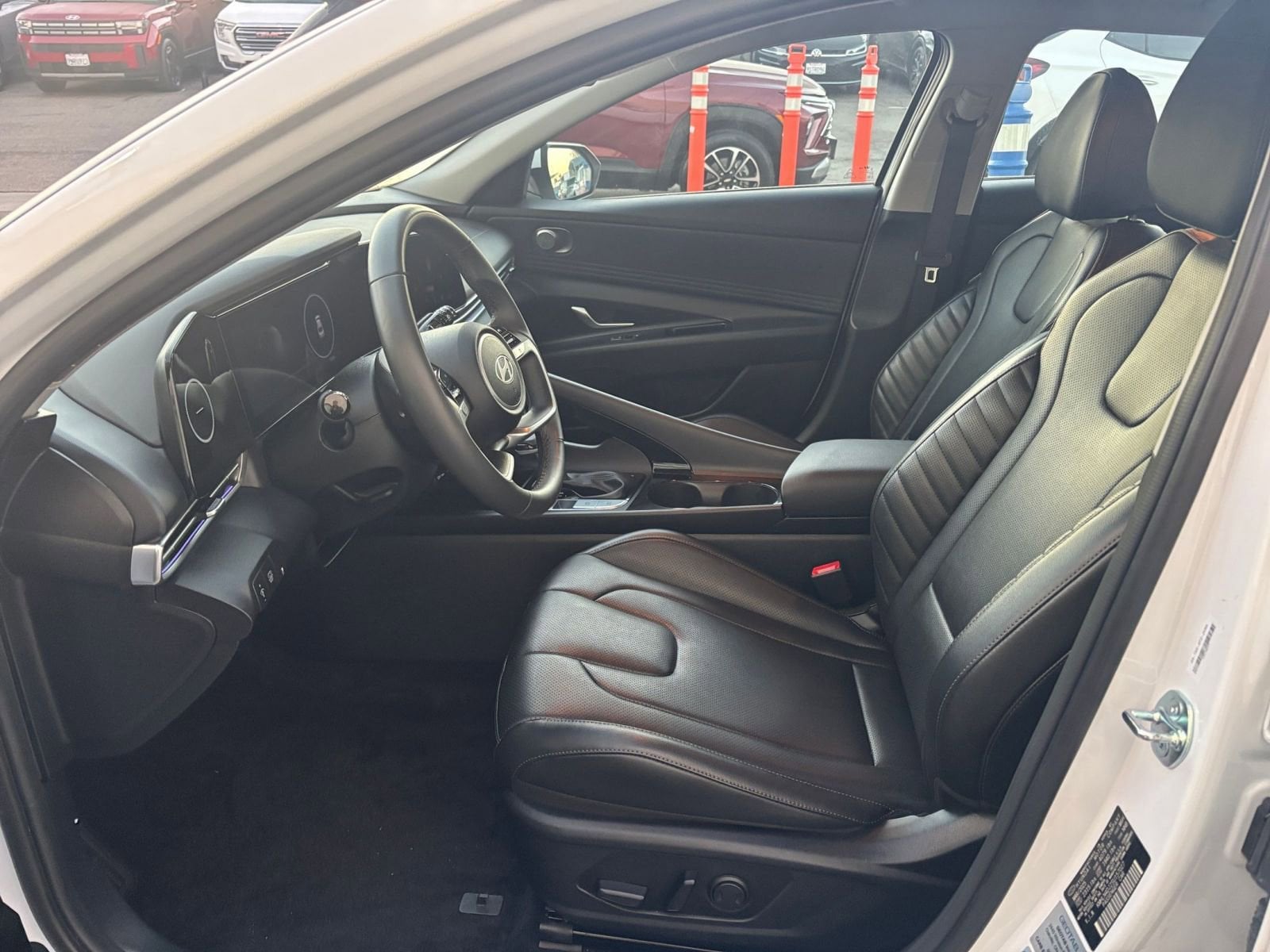 Thumbnail: 2025 Hyundai Elantra - 27