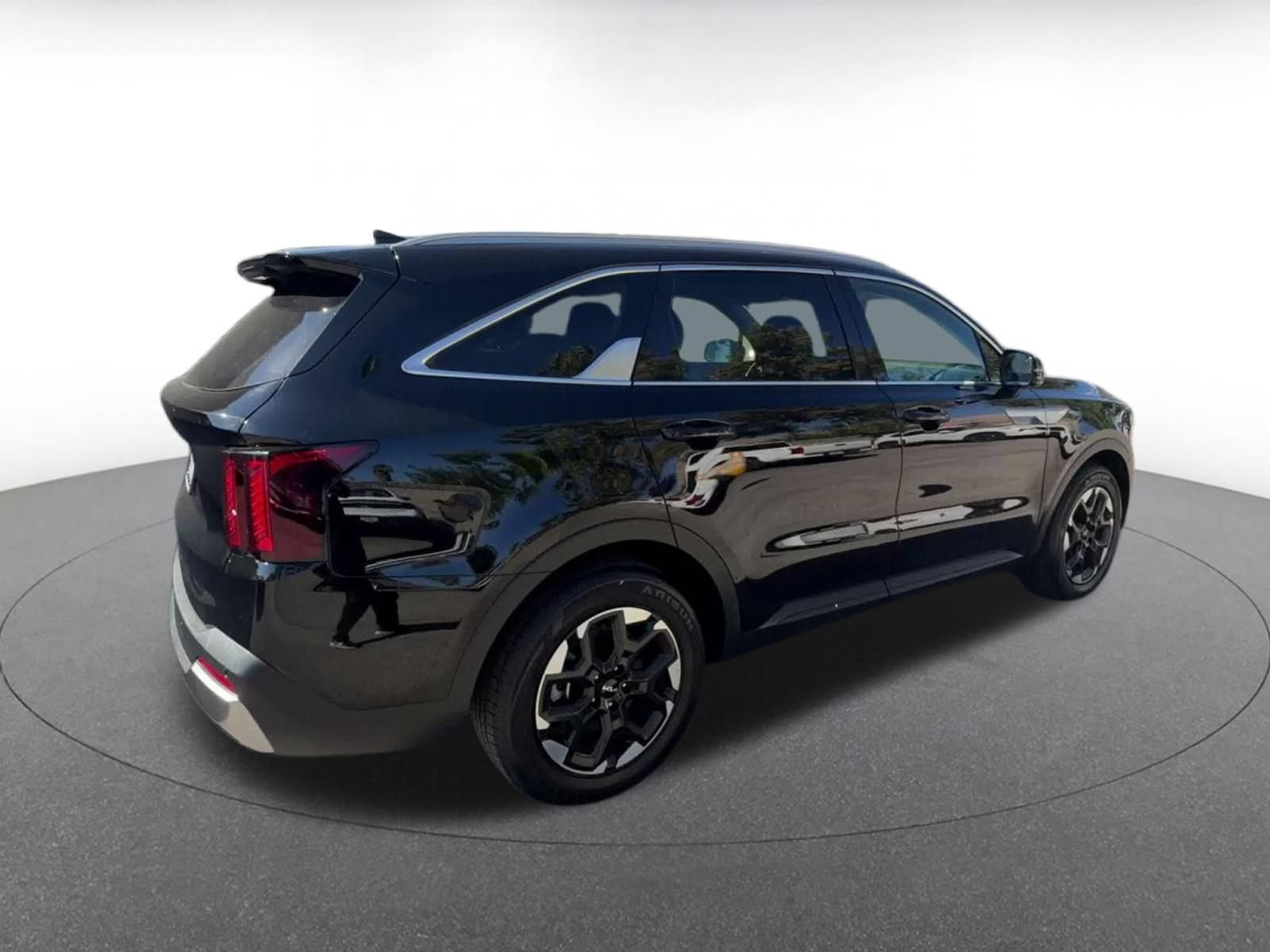 Thumbnail: 2024 Kia Sorento - 14