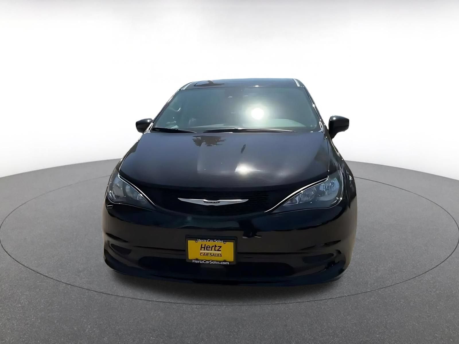 Thumbnail: 2024 Chrysler Voyager - 4