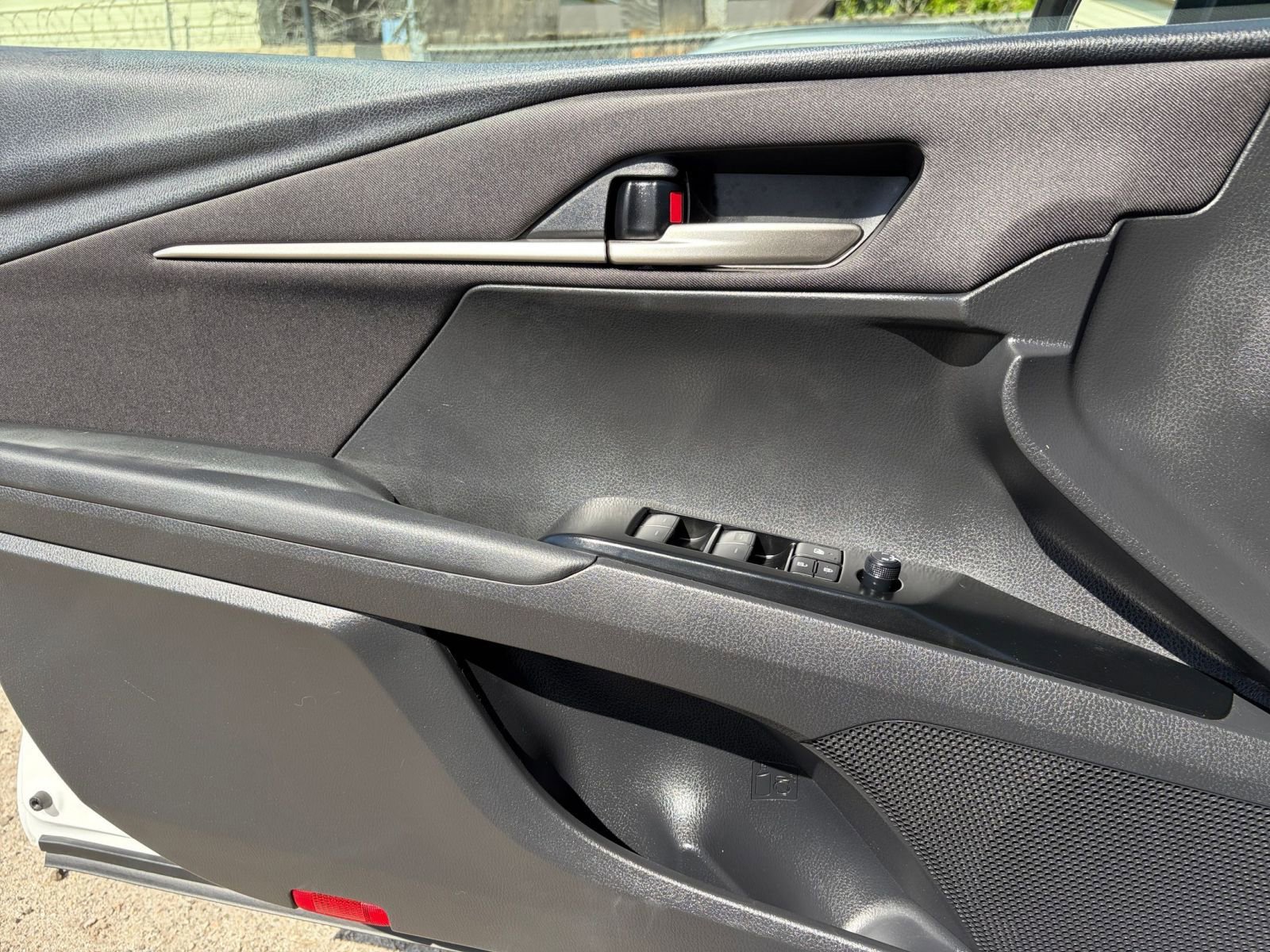 Thumbnail: 2025 Toyota Camry - 18