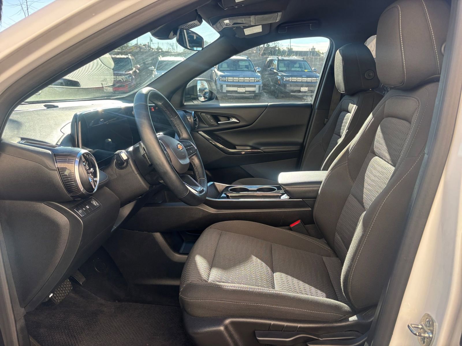 Thumbnail: 2025 Chevrolet Equinox - 27