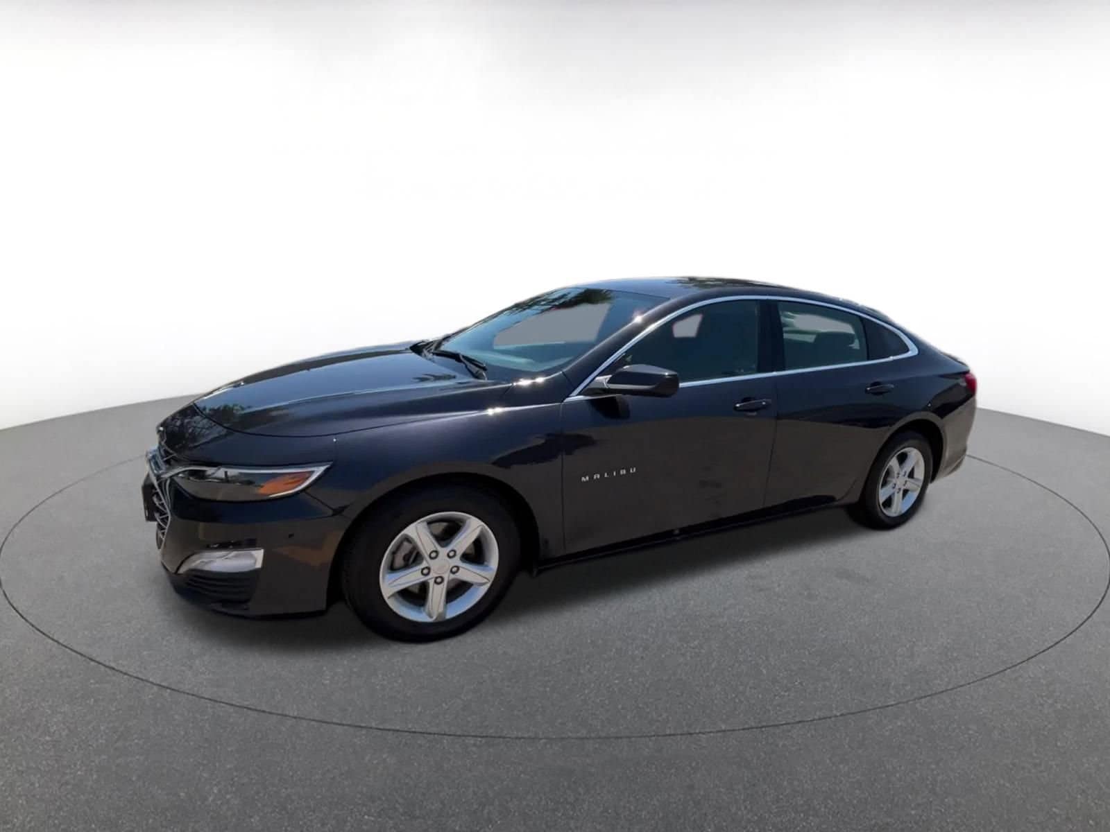 Thumbnail: 2023 Chevrolet Malibu - 8