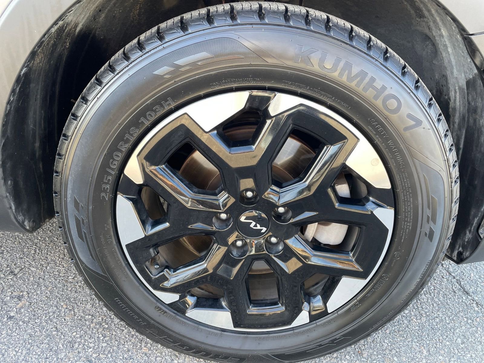 Thumbnail: 2024 Kia Sorento - 32