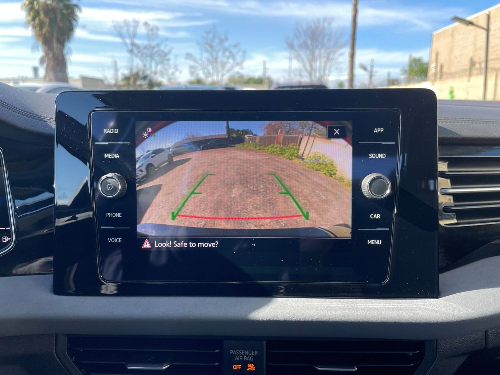 Thumbnail: 2025 Volkswagen Jetta - 24