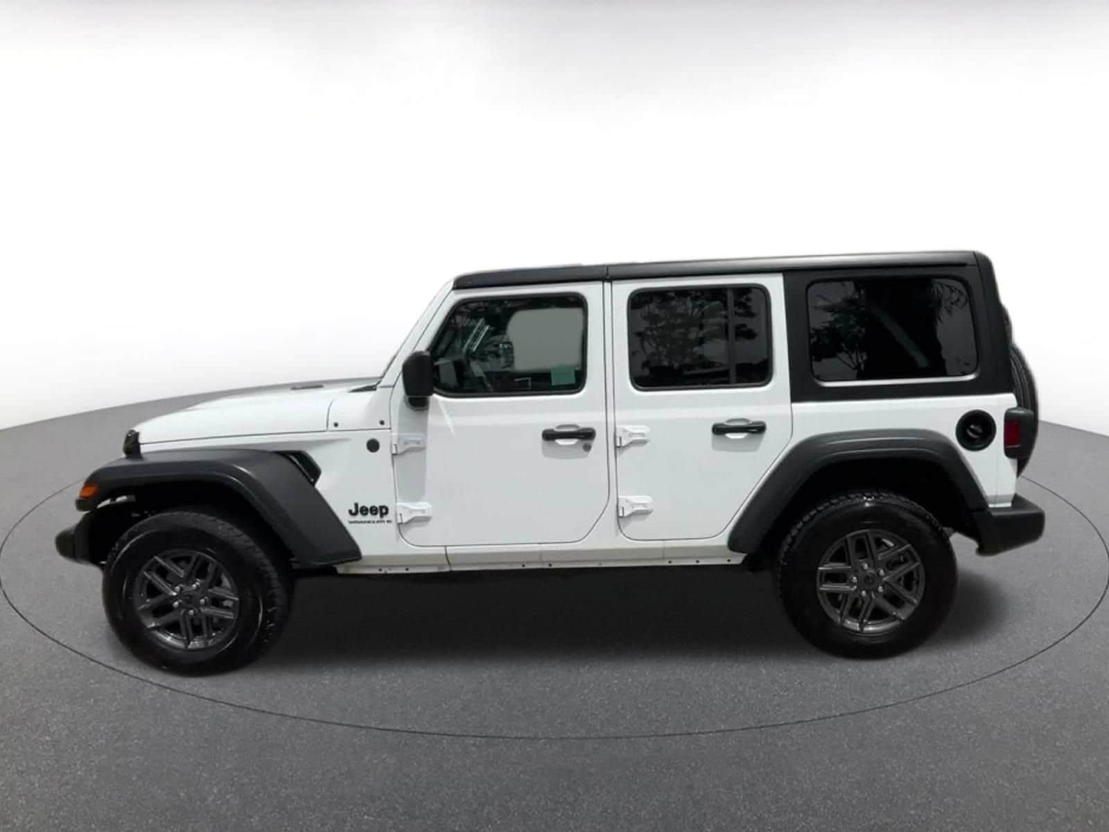 Thumbnail: 2025 Jeep Wrangler - 9