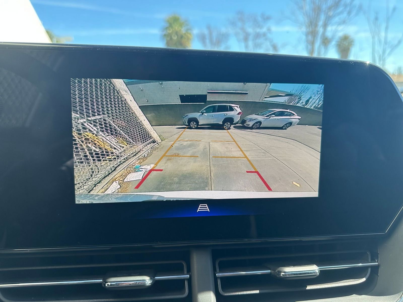 Thumbnail: 2025 Chevrolet Trax - 22