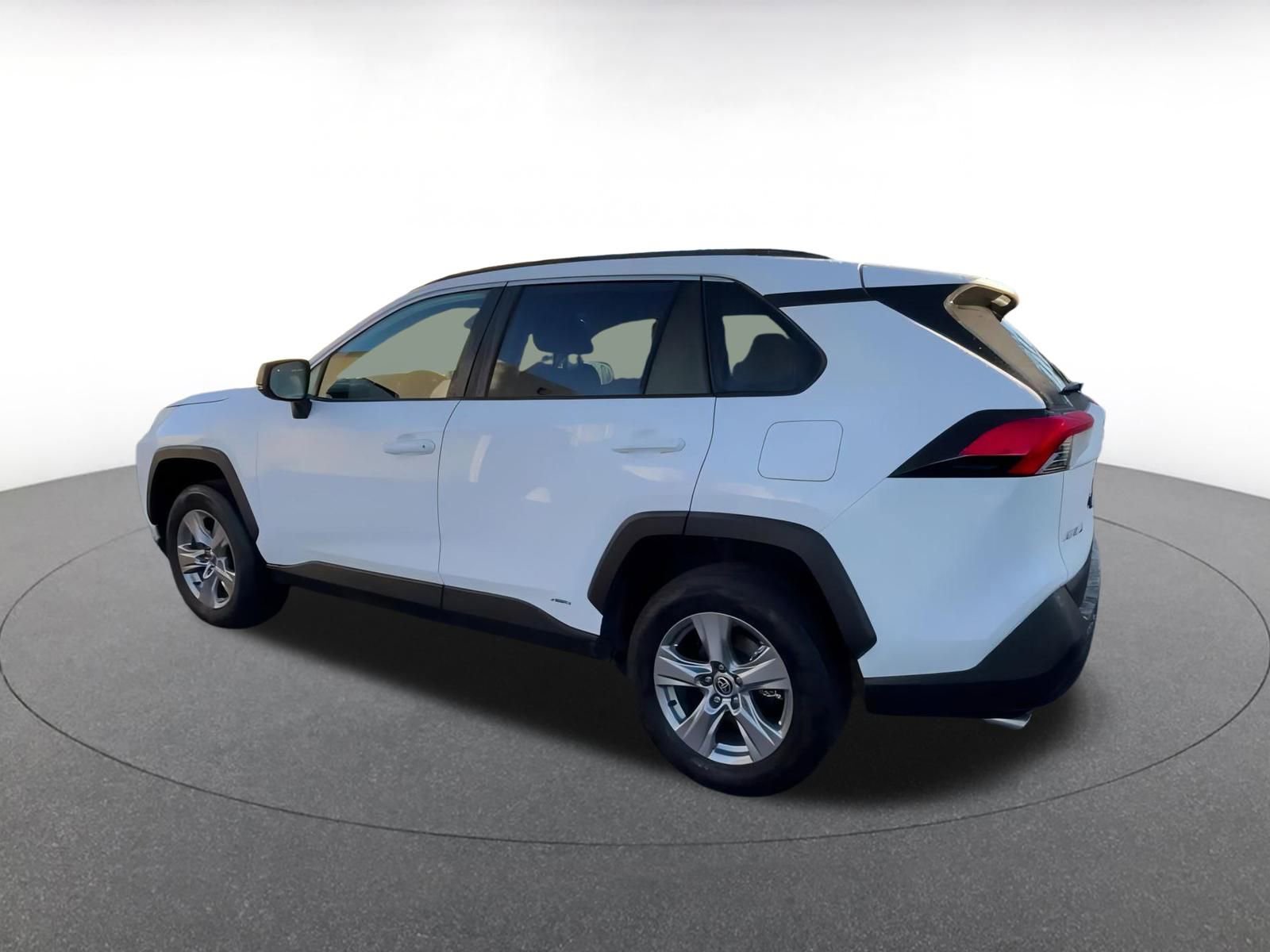 Thumbnail: 2025 Toyota RAV4 - 10