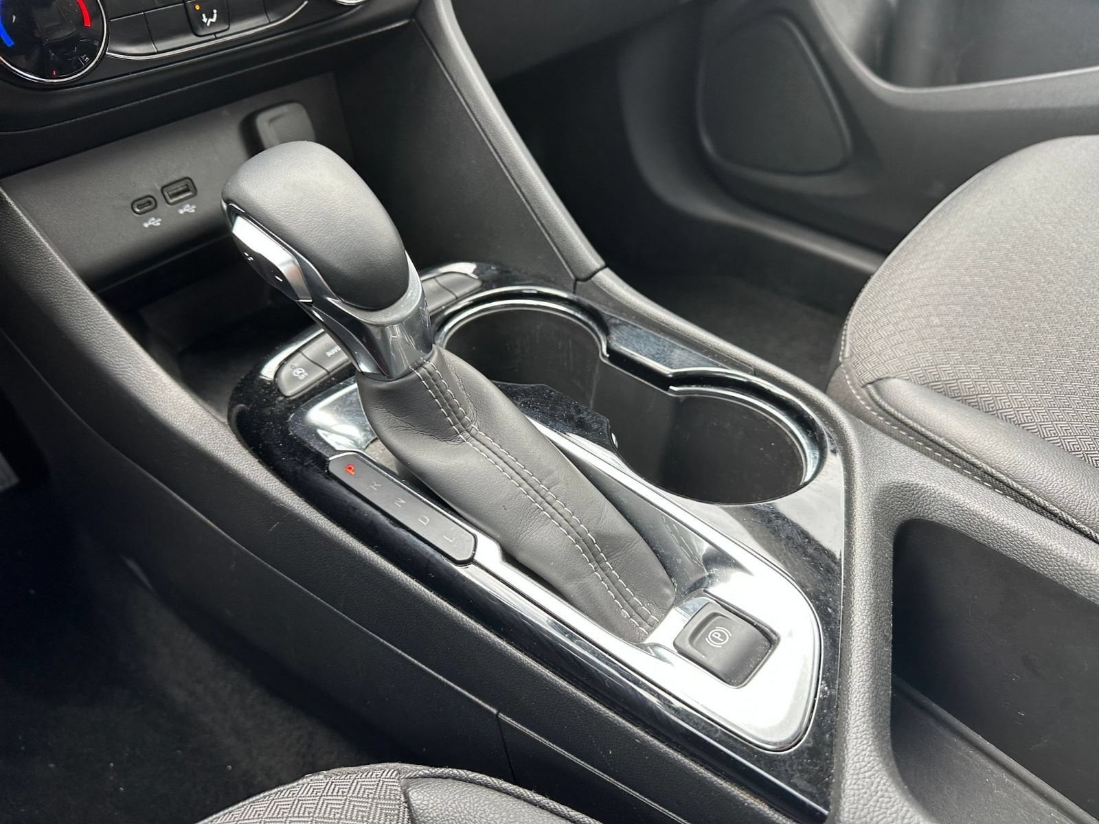 2025 Buick Encore GX Preferred - Photo 38