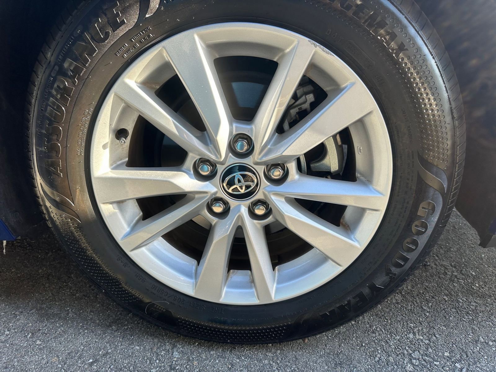 Thumbnail: 2025 Toyota Camry - 35