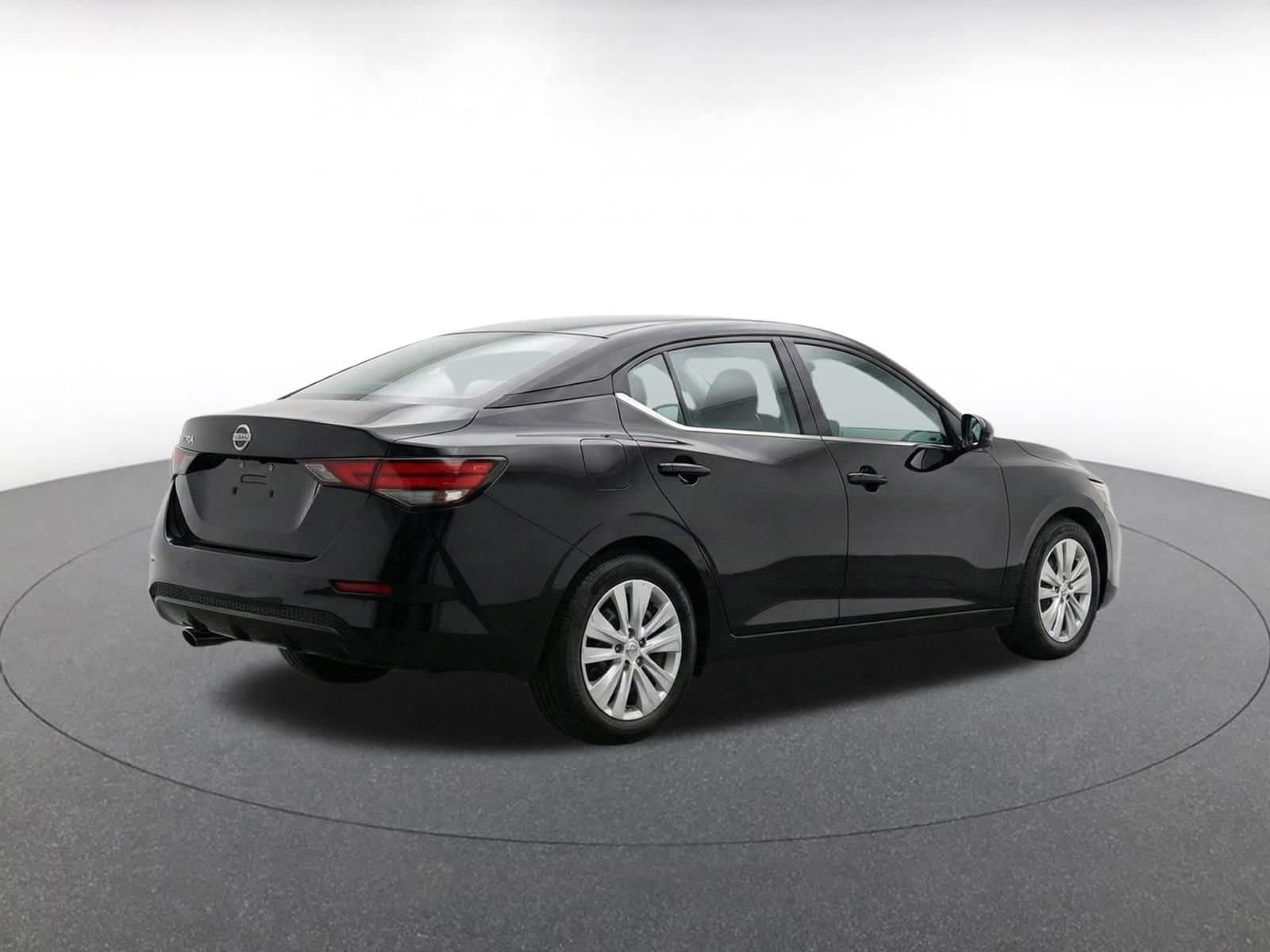 Thumbnail: 2025 Nissan Sentra - 9