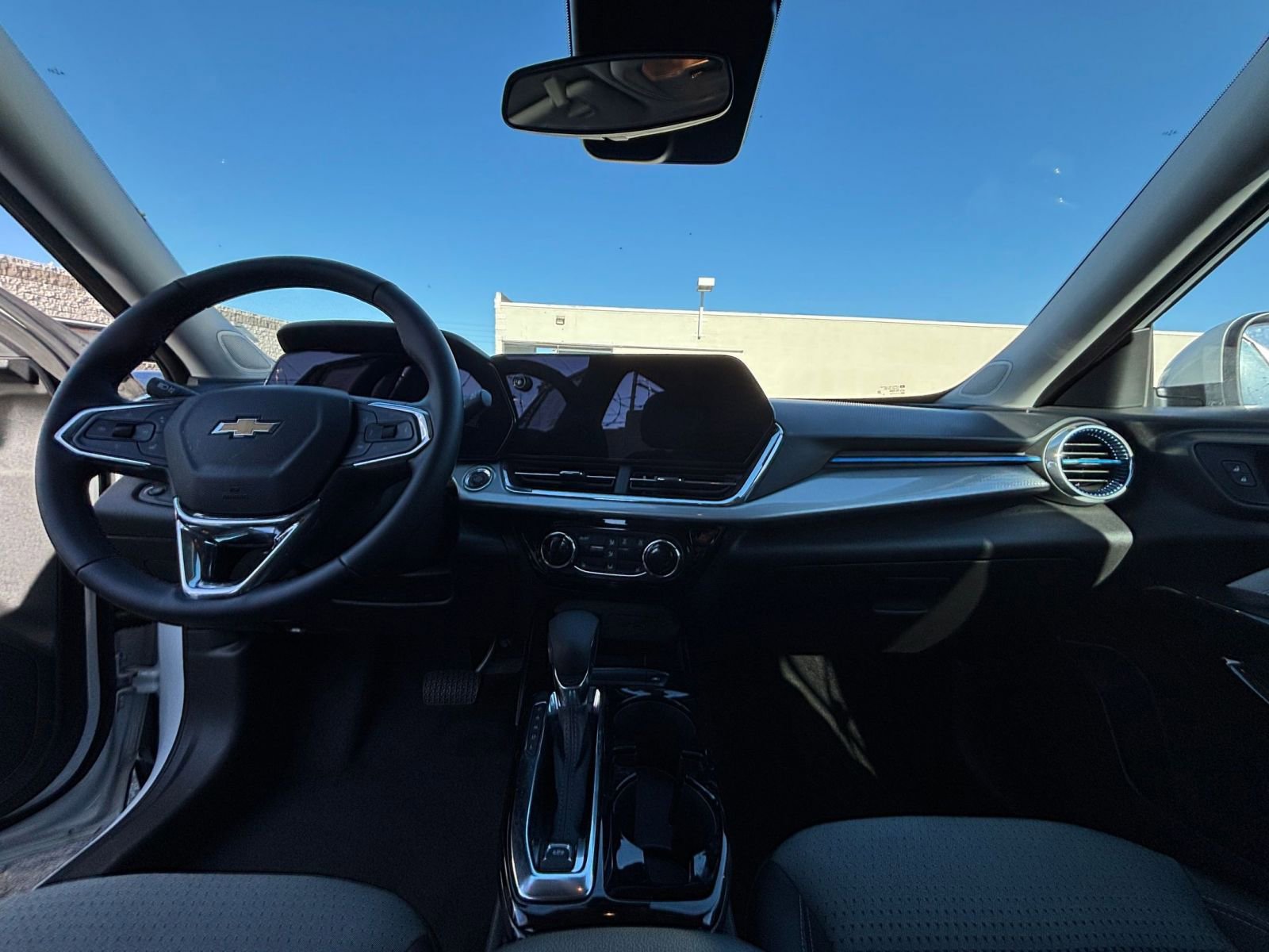 Thumbnail: 2025 Chevrolet Trax - 35