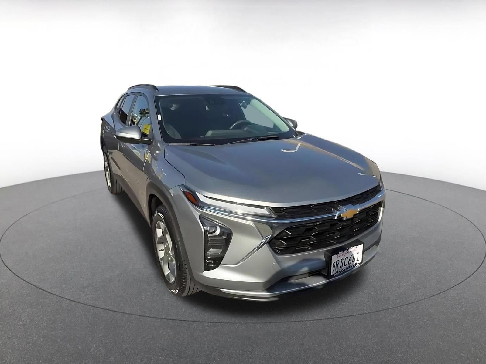 Thumbnail: 2025 Chevrolet Trax - 3