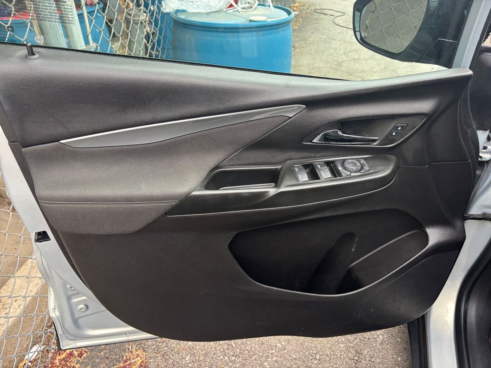 Thumbnail: 2023 Chevrolet Bolt EV - 24