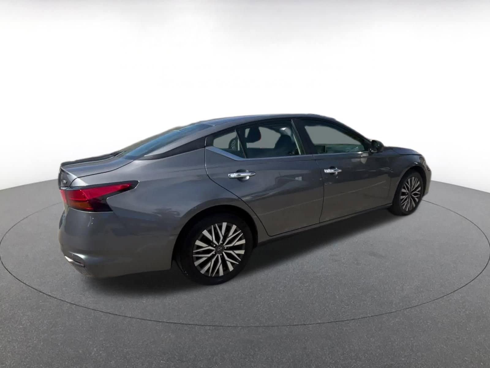 Thumbnail: 2024 Nissan Altima - 15