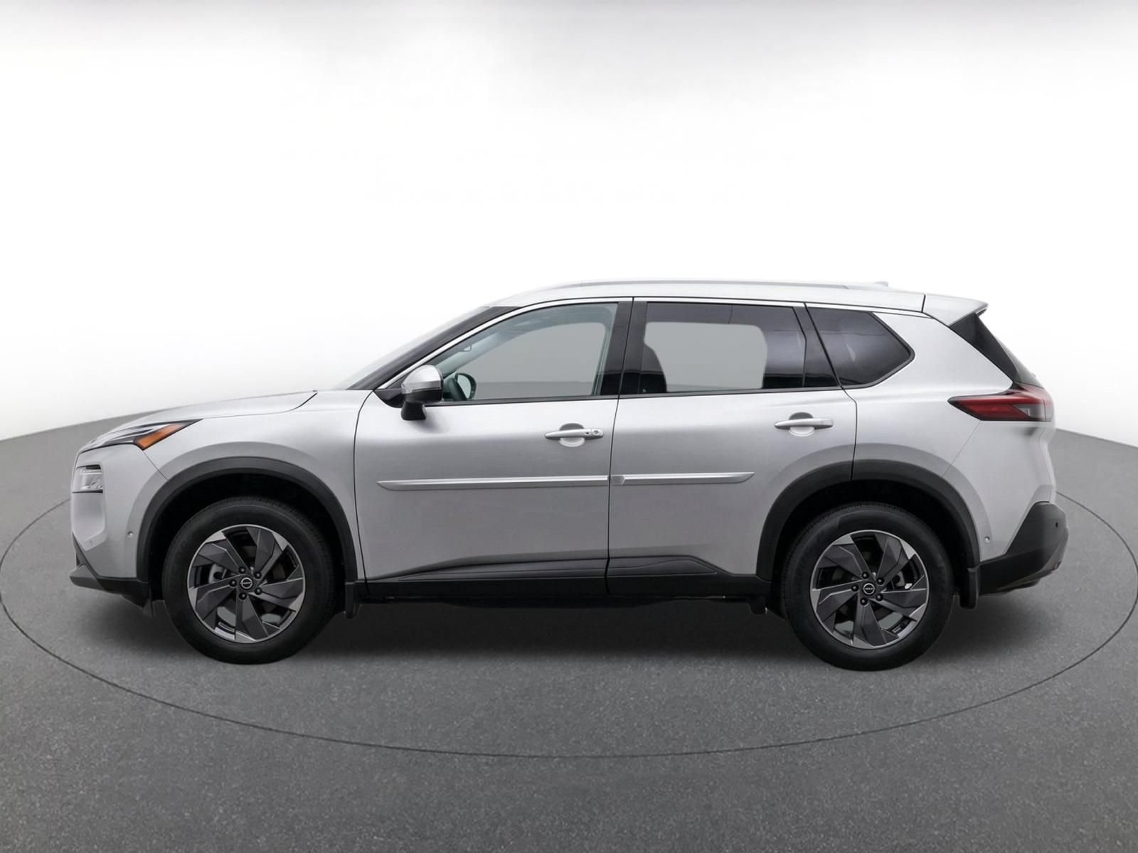 Thumbnail: 2025 Nissan Rogue - 4