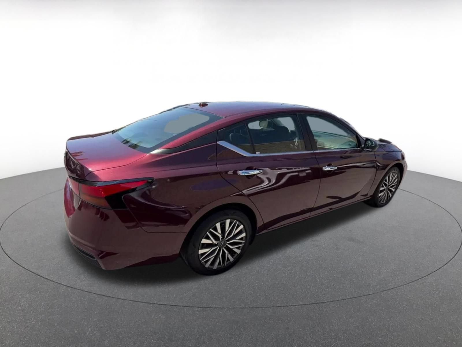 Thumbnail: 2025 Nissan Altima - 15