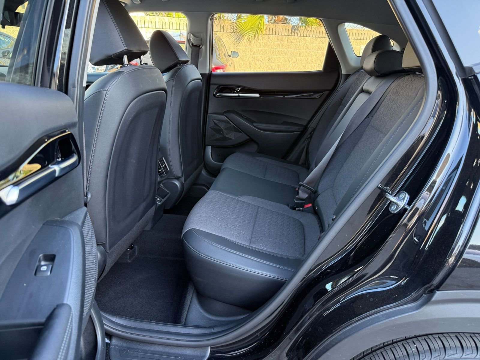 Thumbnail: 2025 Kia Seltos - 27