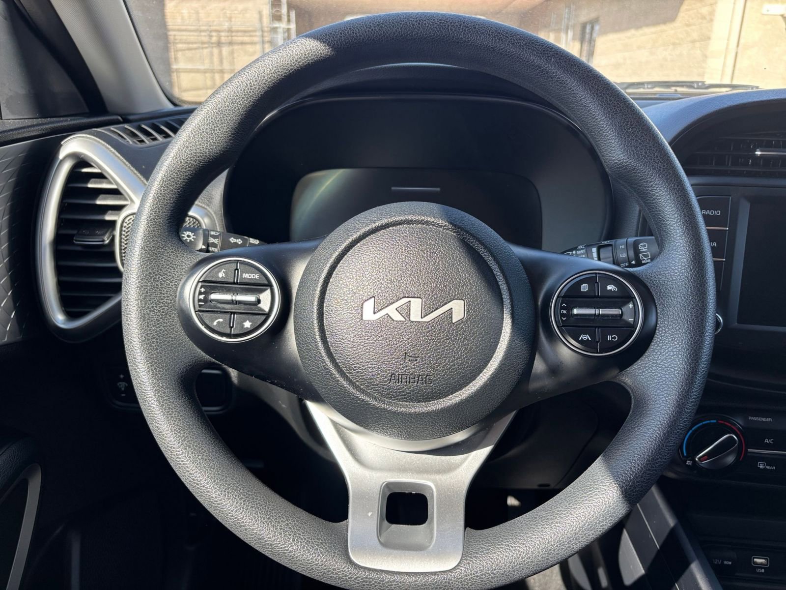Thumbnail: 2025 Kia Soul - 29