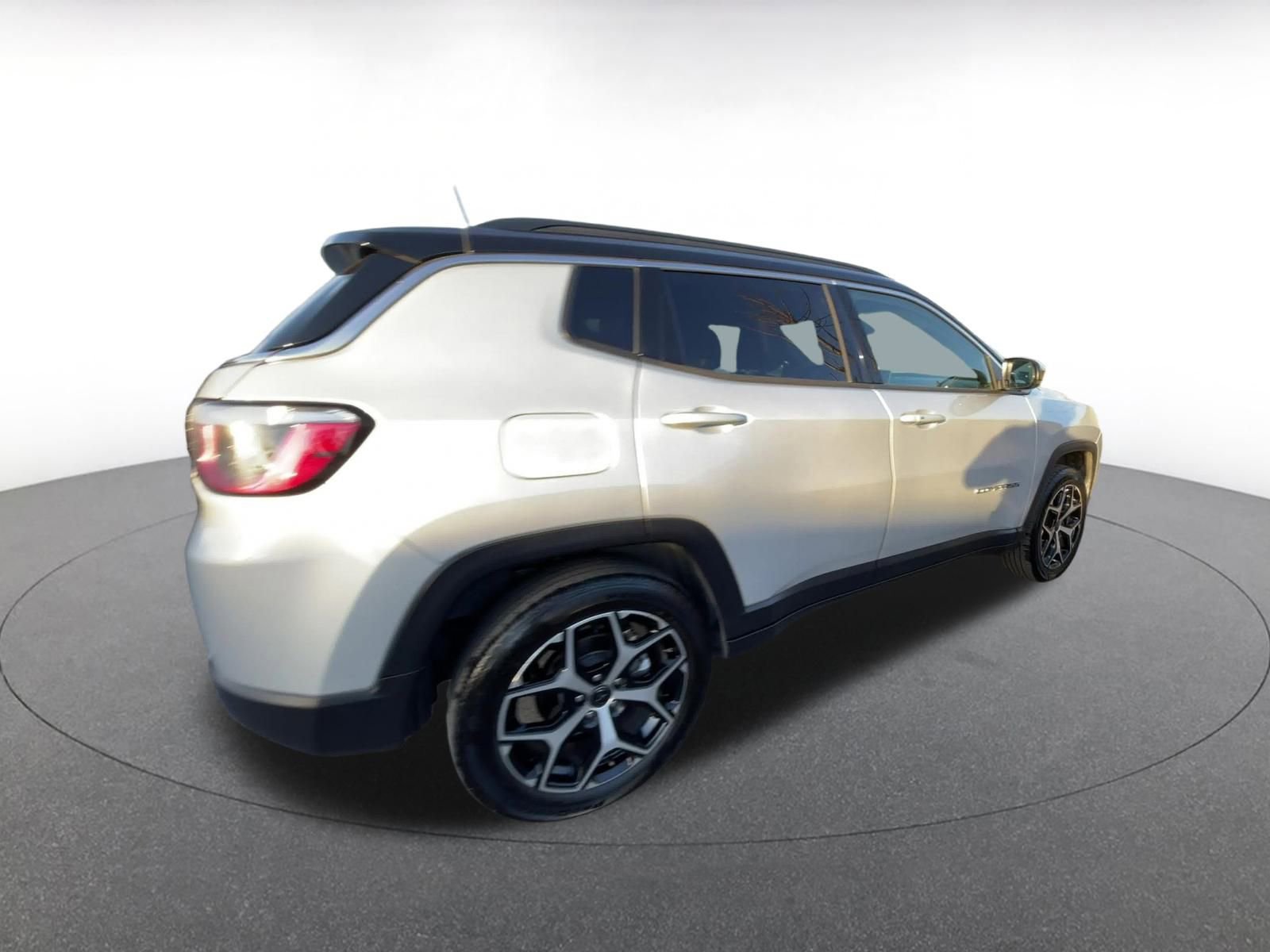 Thumbnail: 2025 Jeep Compass - 15