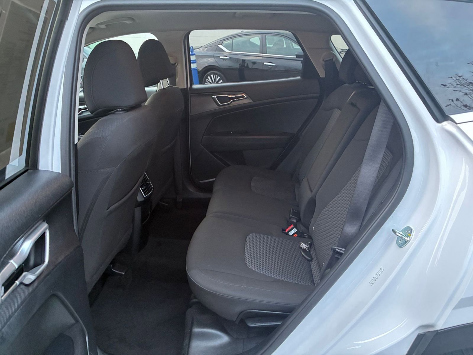 Thumbnail: 2025 Kia Sportage - 24