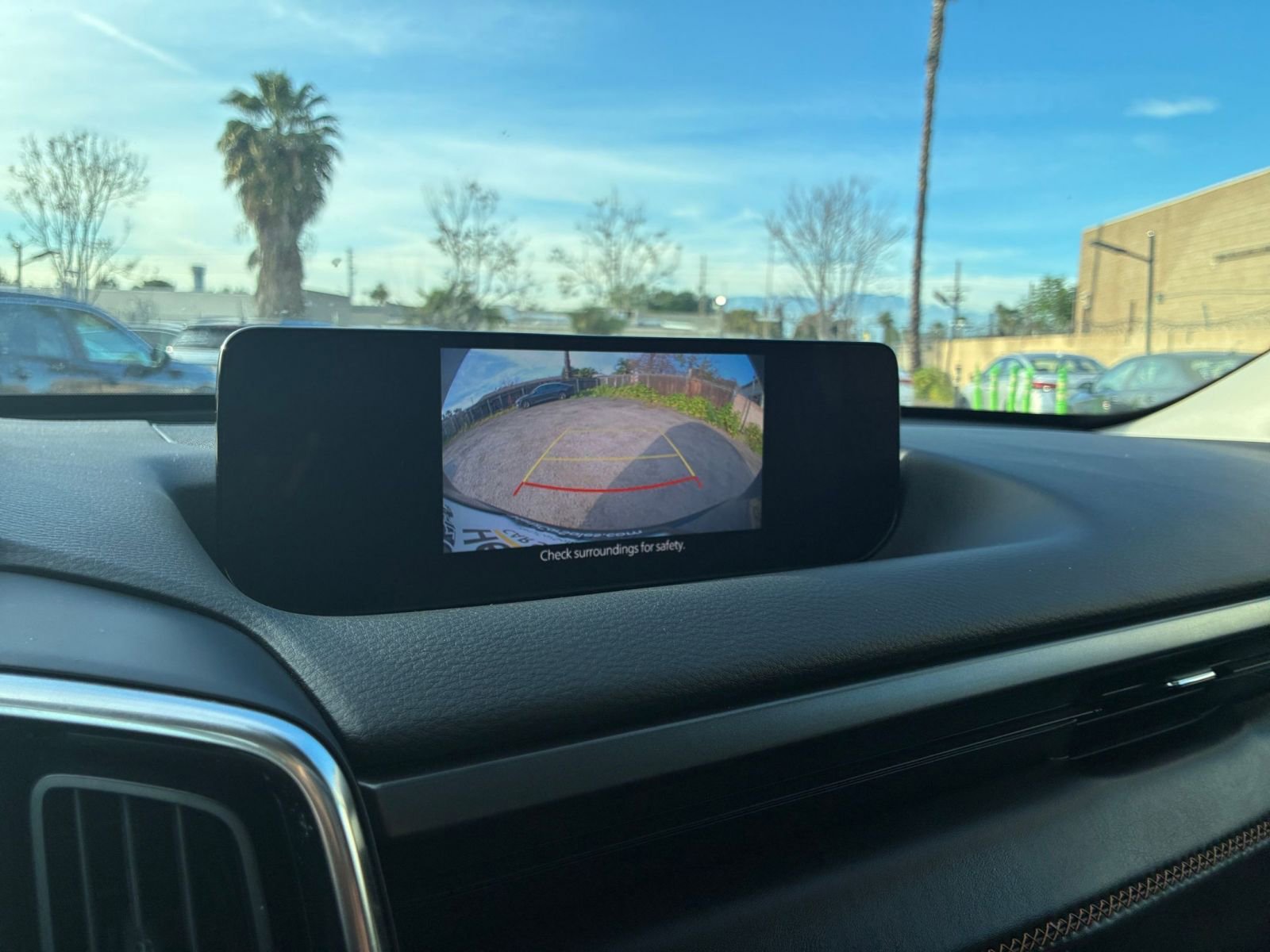 Thumbnail: 2025 Mazda CX-50 - 27