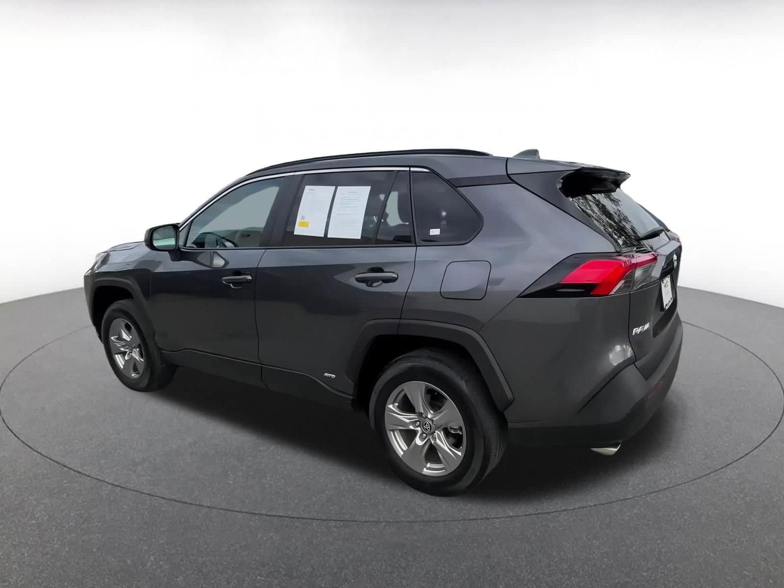 Thumbnail: 2025 Toyota RAV4 - 10