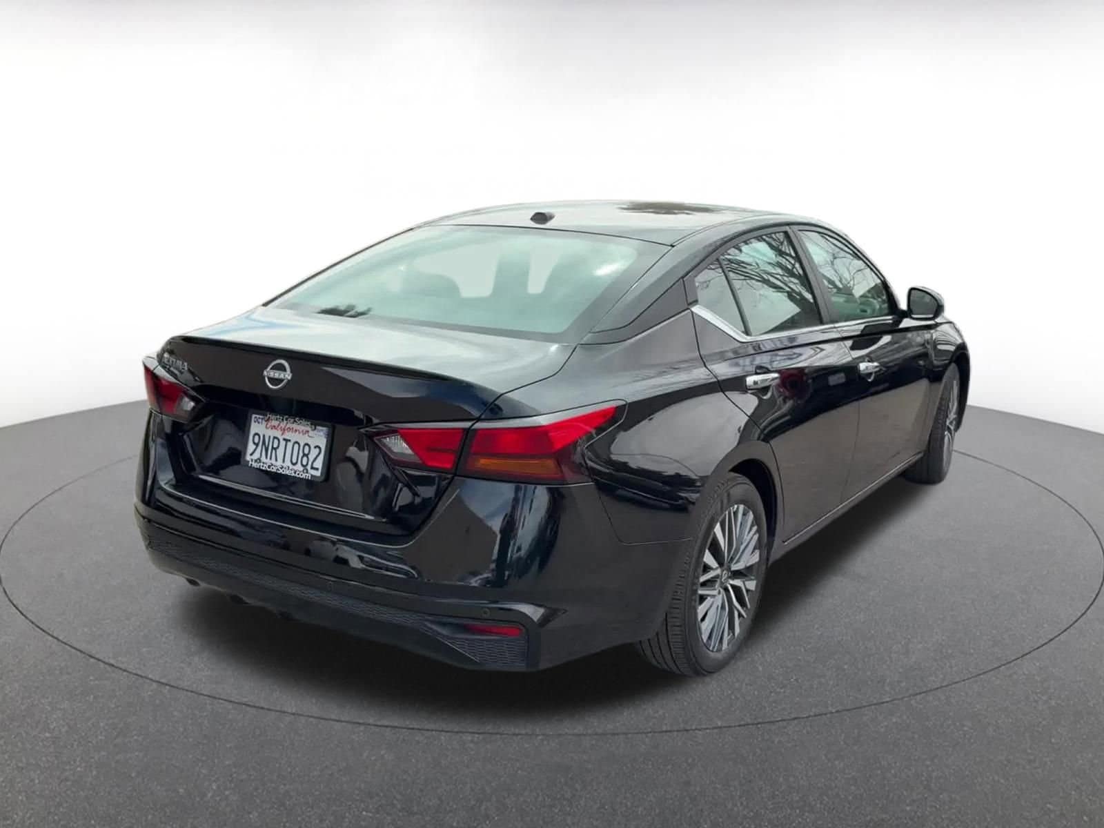 Thumbnail: 2025 Nissan Altima - 14