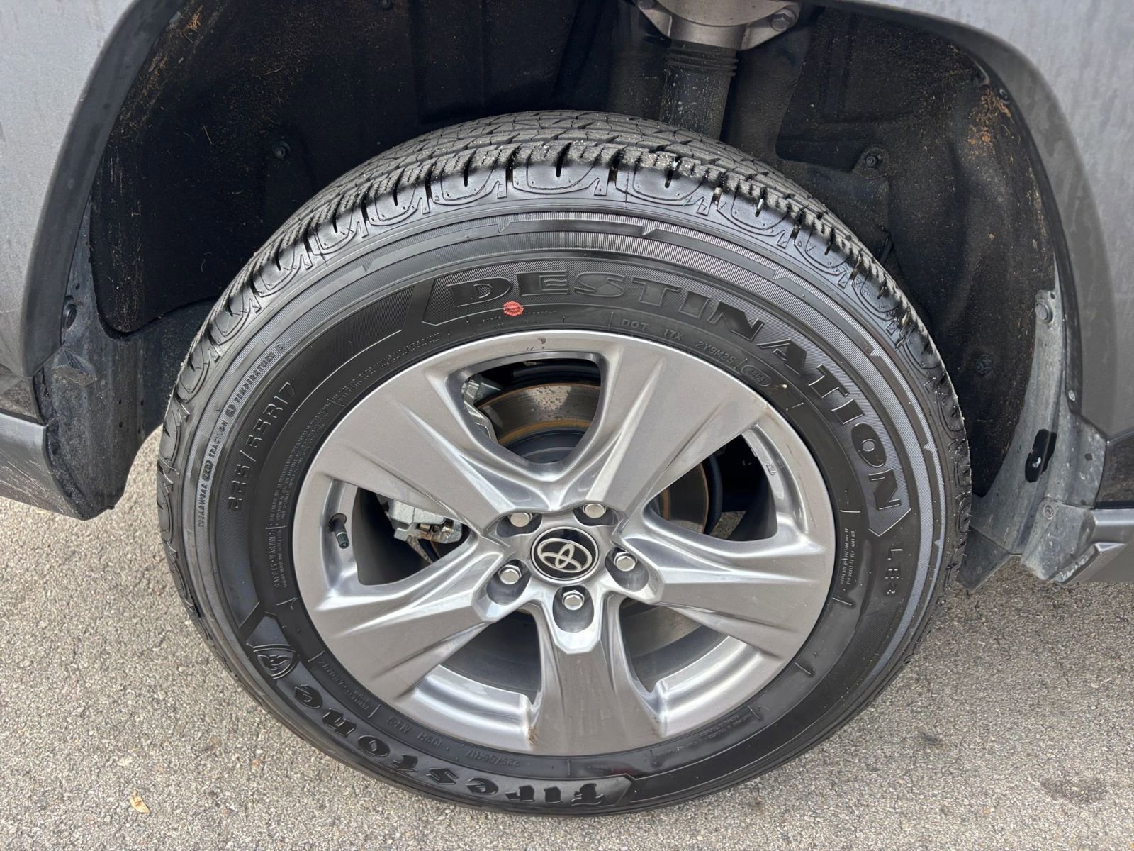 Thumbnail: 2025 Toyota RAV4 - 30