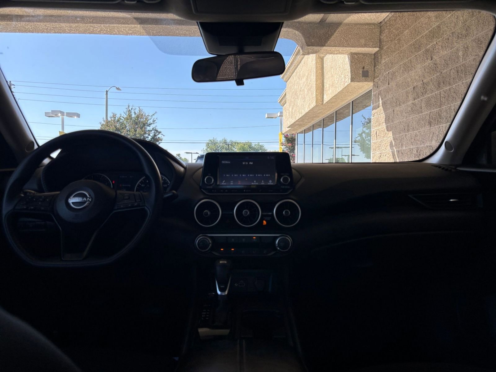 Thumbnail: 2024 Nissan Sentra - 31