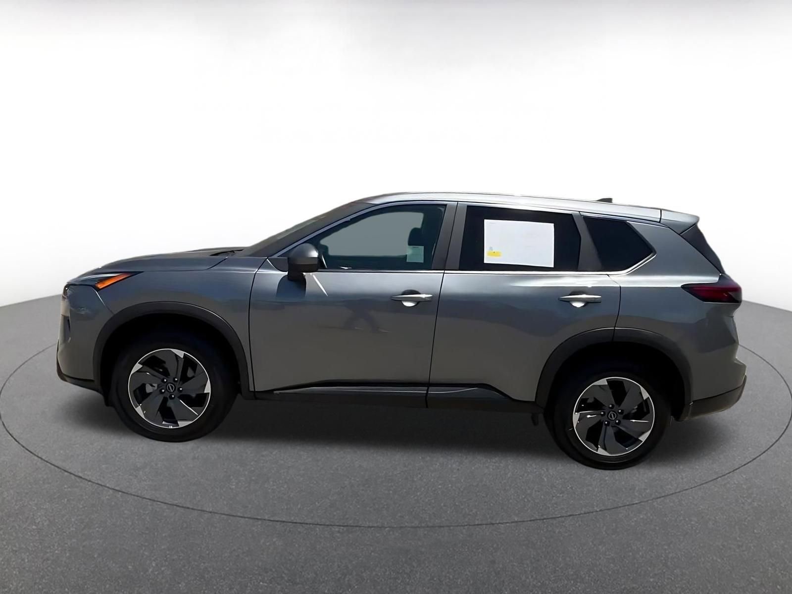 Thumbnail: 2025 Nissan Rogue - 10