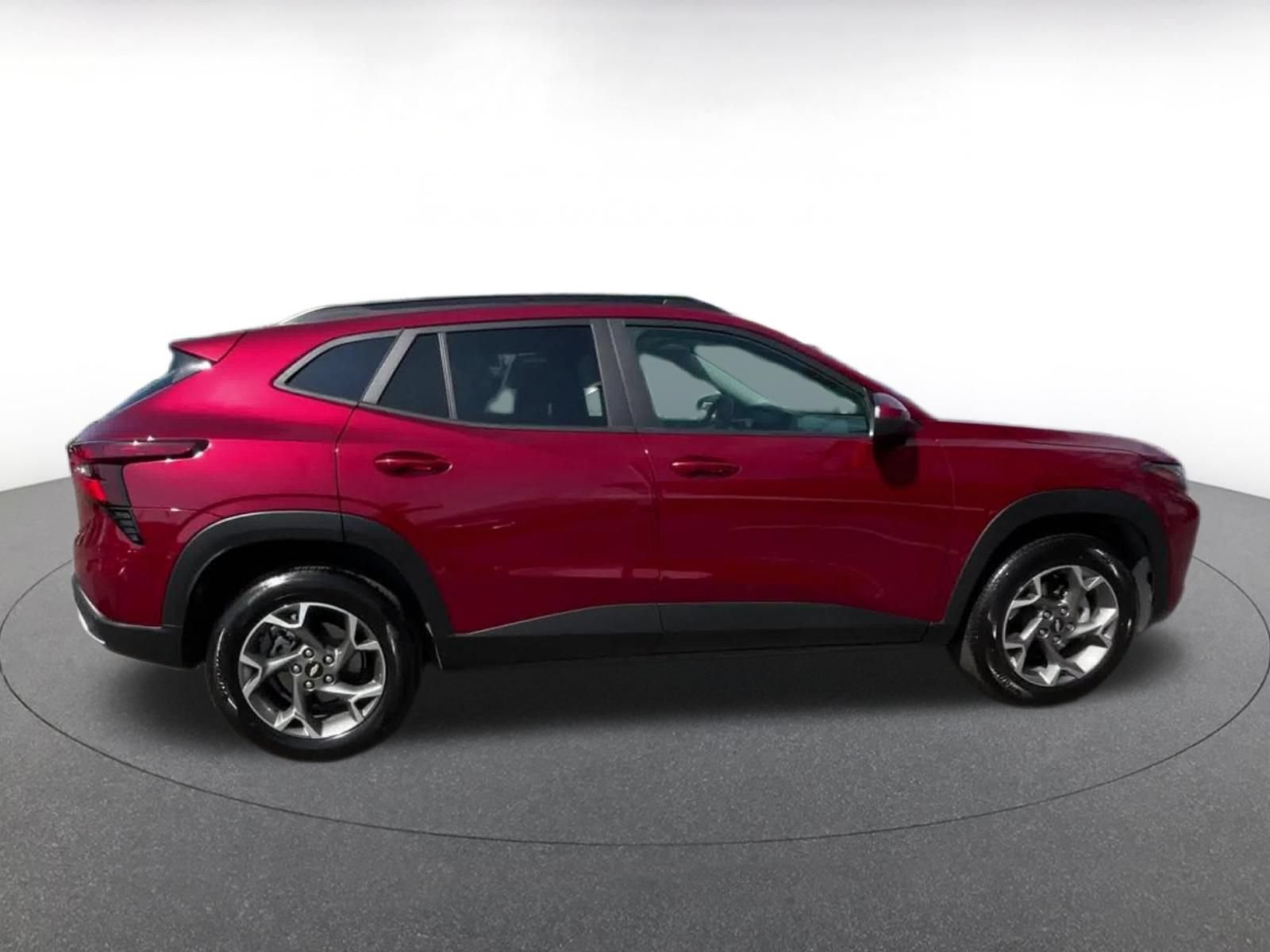 Thumbnail: 2025 Chevrolet Trax - 15