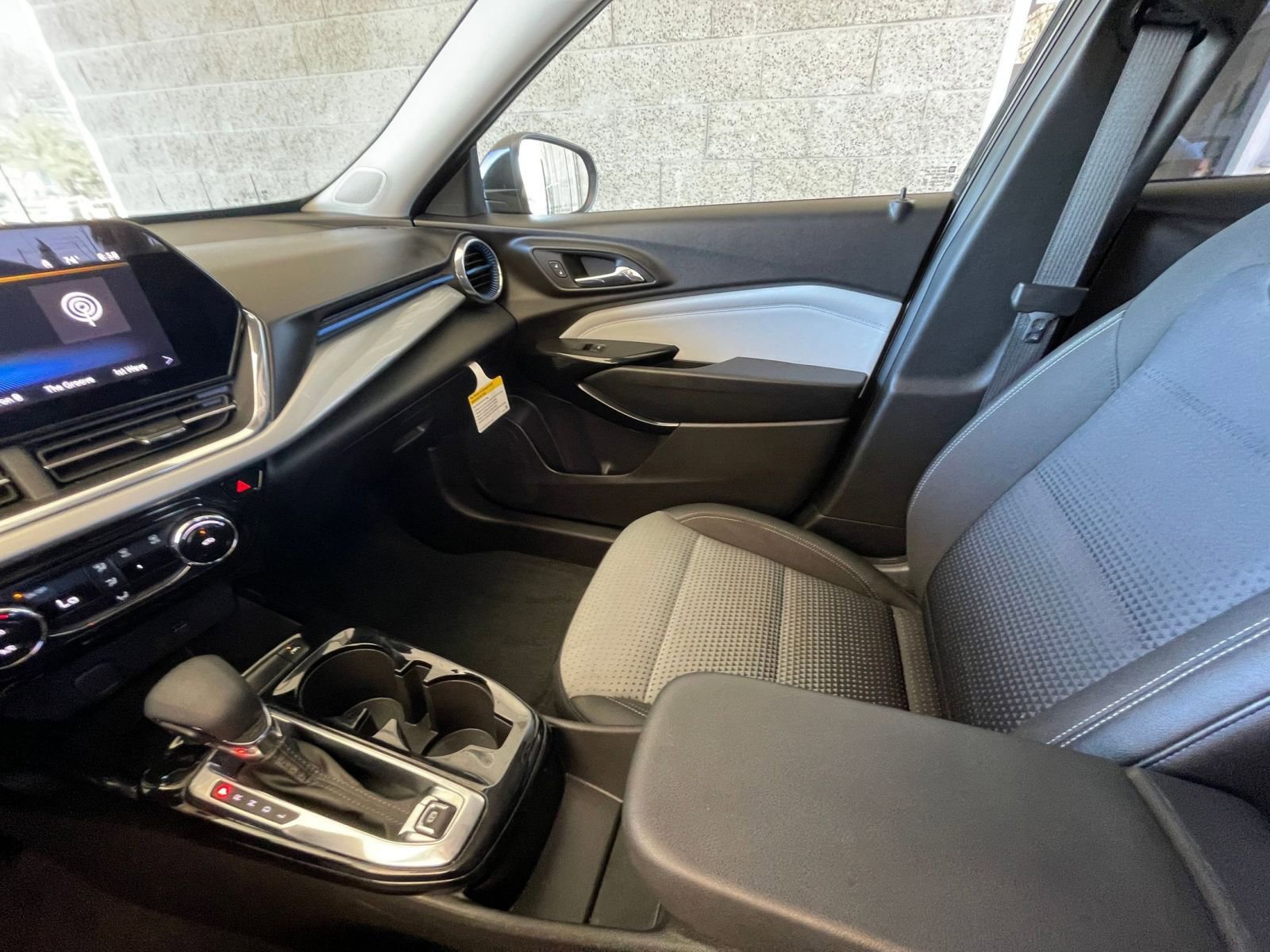 Thumbnail: 2025 Chevrolet Trax - 35