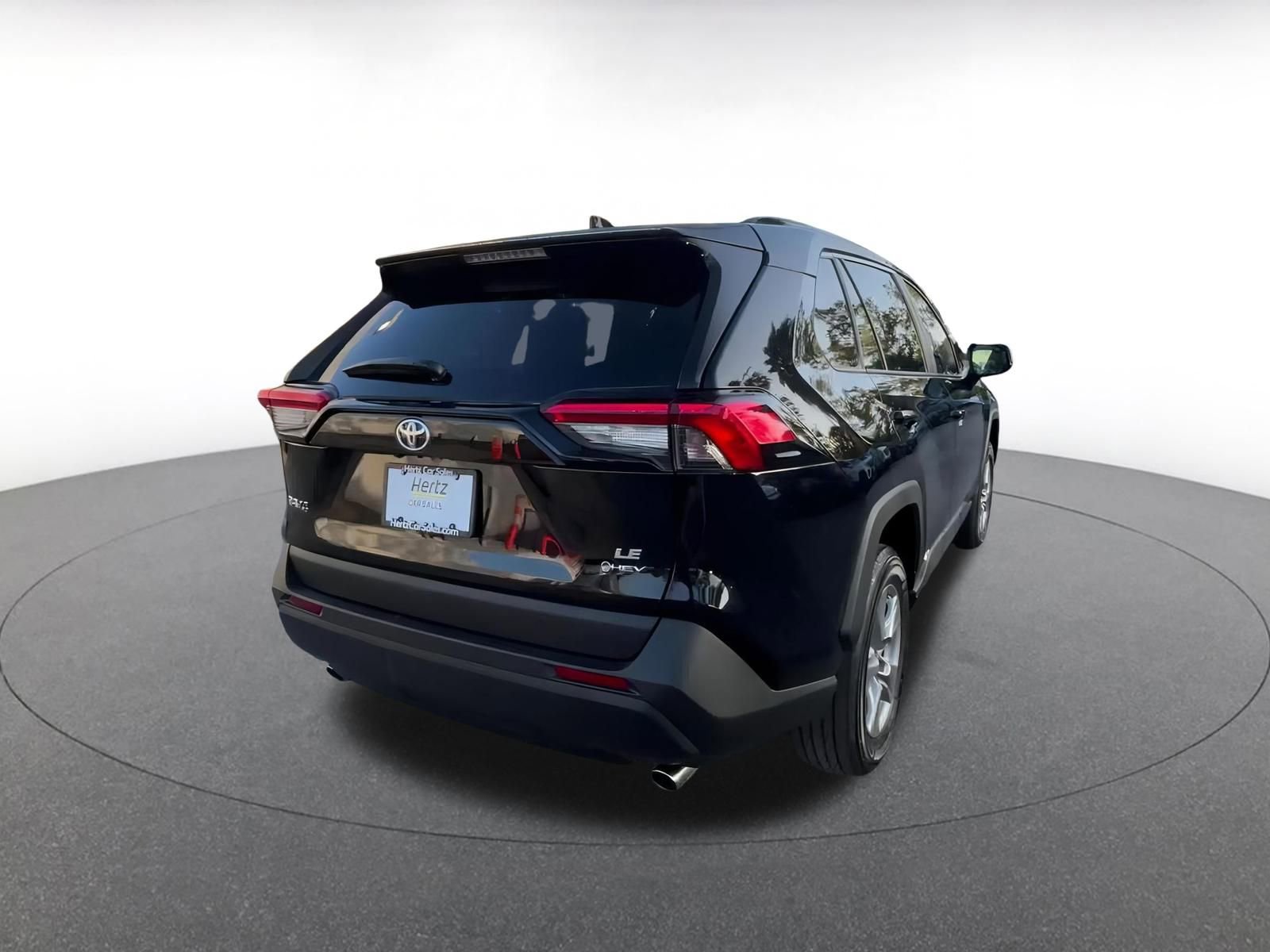 Thumbnail: 2025 Toyota RAV4 - 14