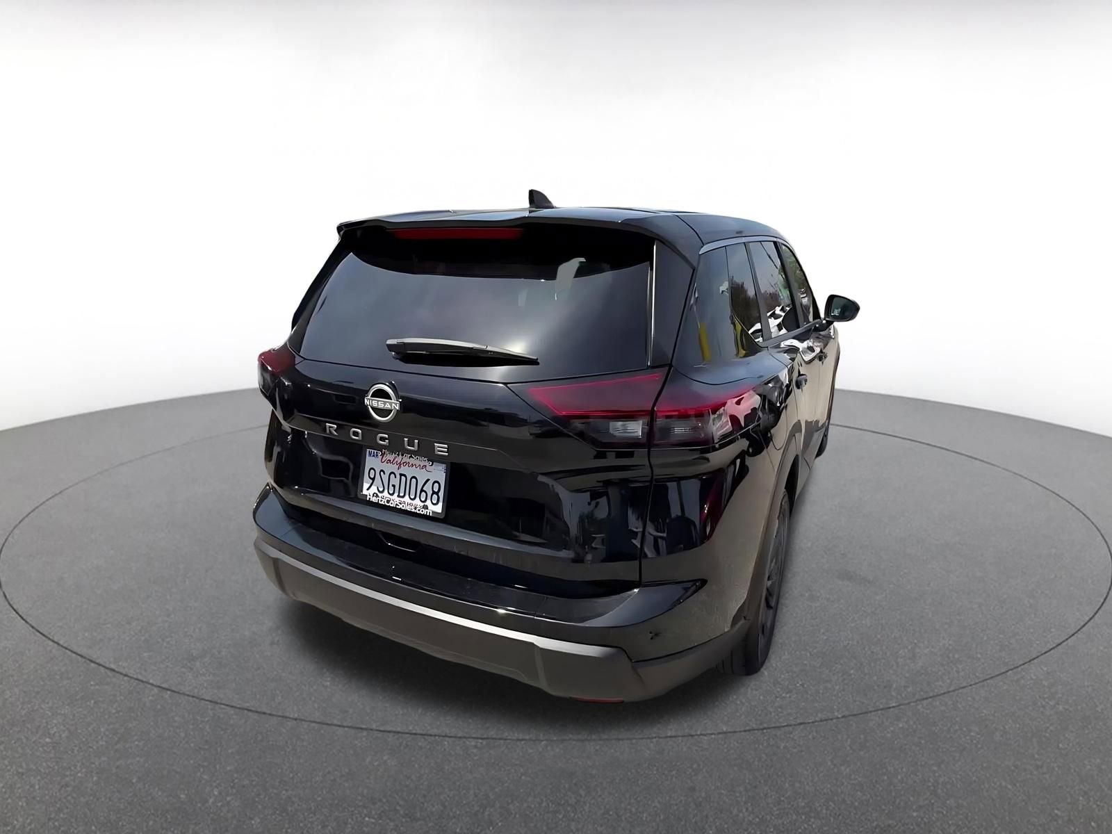 Thumbnail: 2025 Nissan Rogue - 15