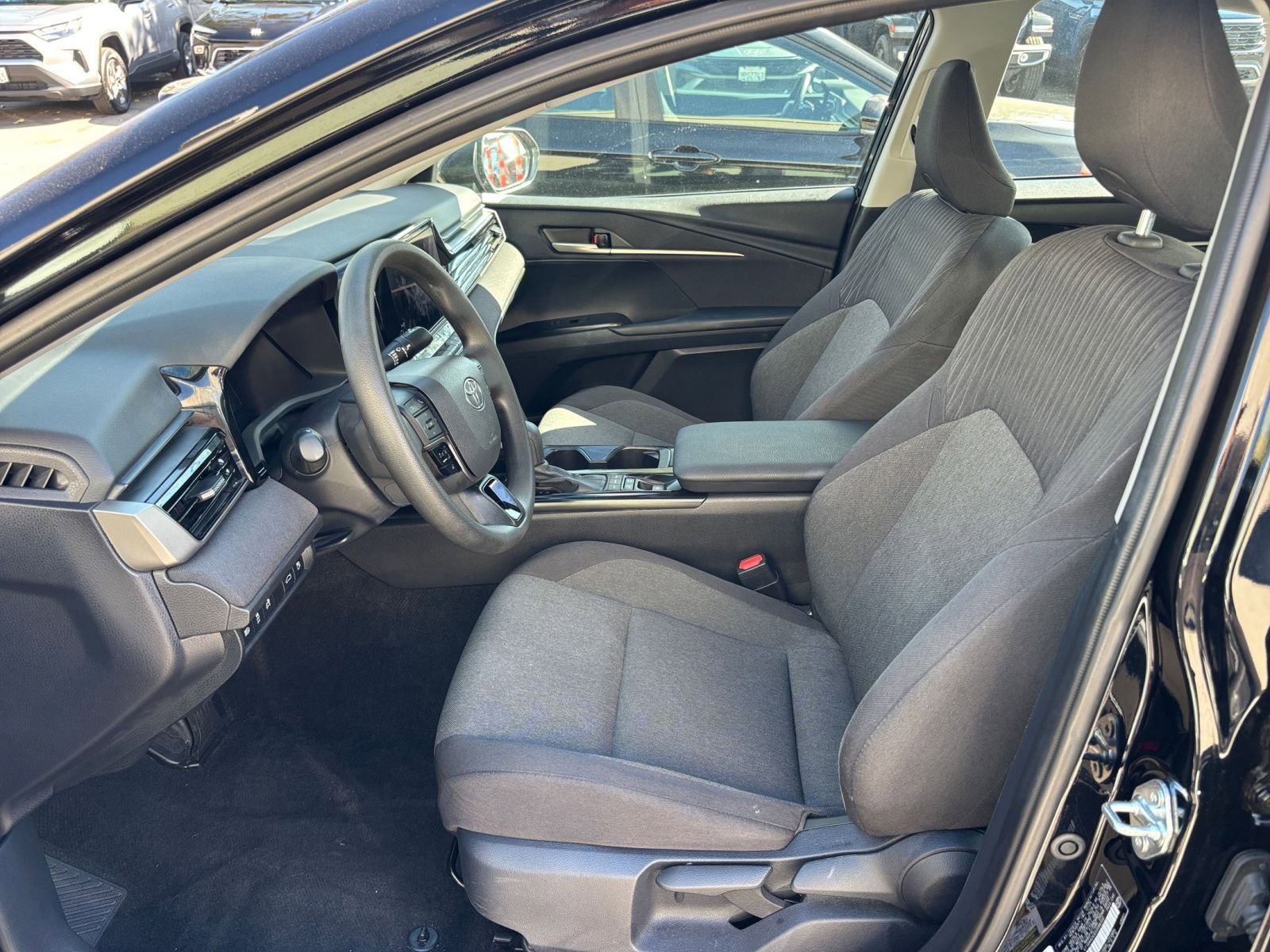 Thumbnail: 2025 Toyota Camry - 27