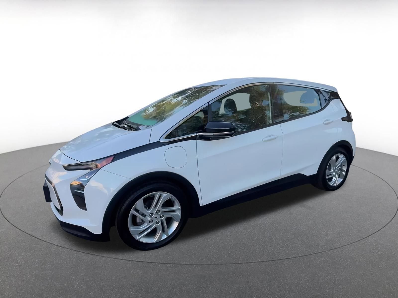 Thumbnail: 2023 Chevrolet Bolt EV - 8