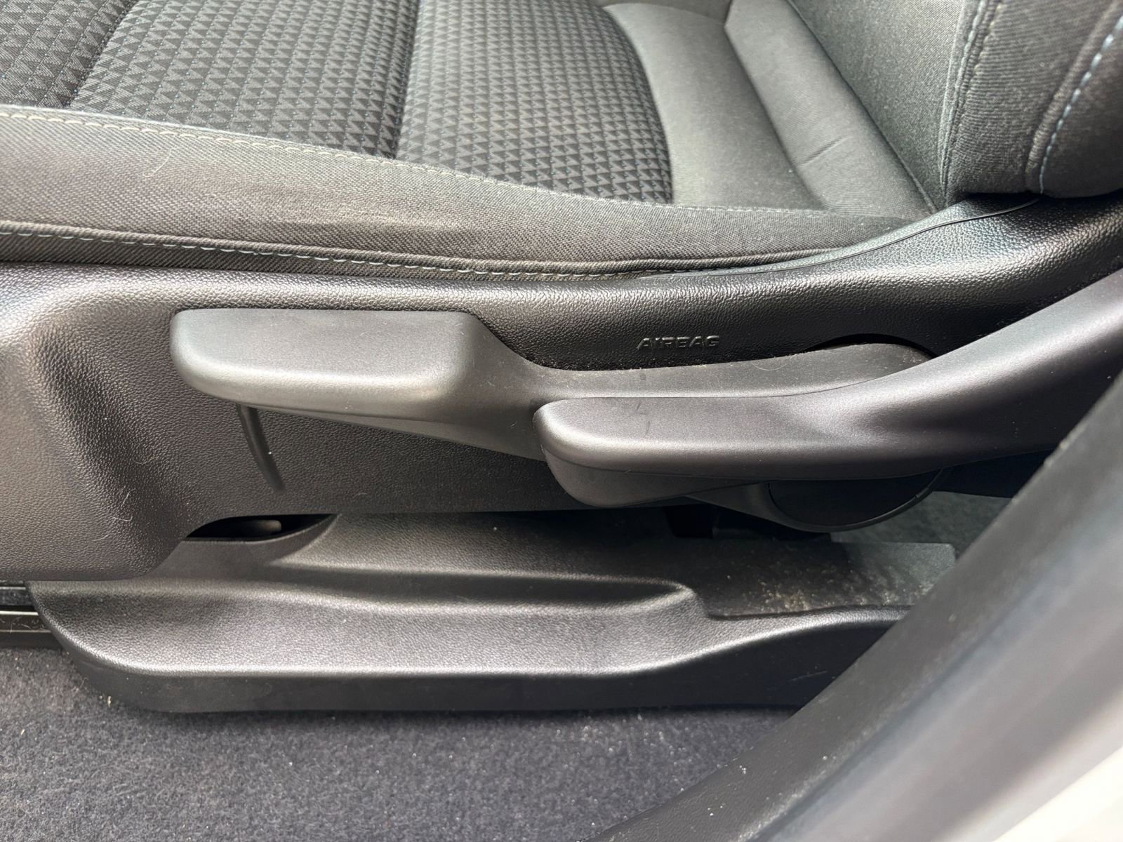 Thumbnail: 2023 Chevrolet Bolt EV - 28