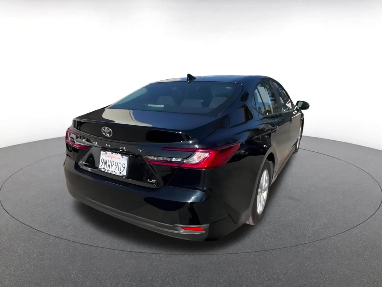 Thumbnail: 2025 Toyota Camry - 14